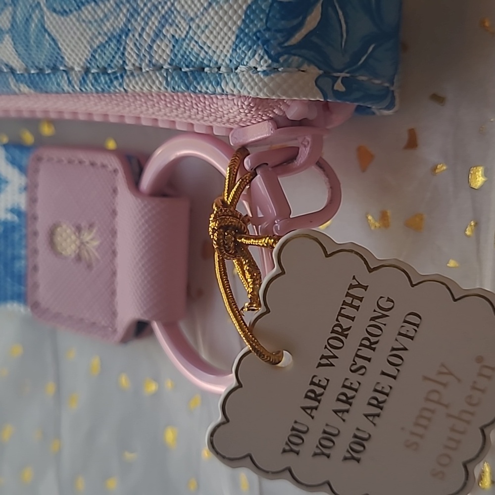 NWT Simply Southern Blue and White Floral Wallet Wristlet. - Picture 2 of 7